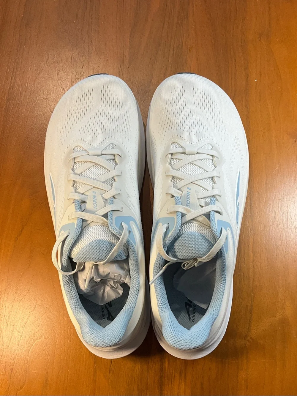 Altra Torin 8 Women's Athletic Shoes - White with Light Blue Accents - Picture 3 of 4